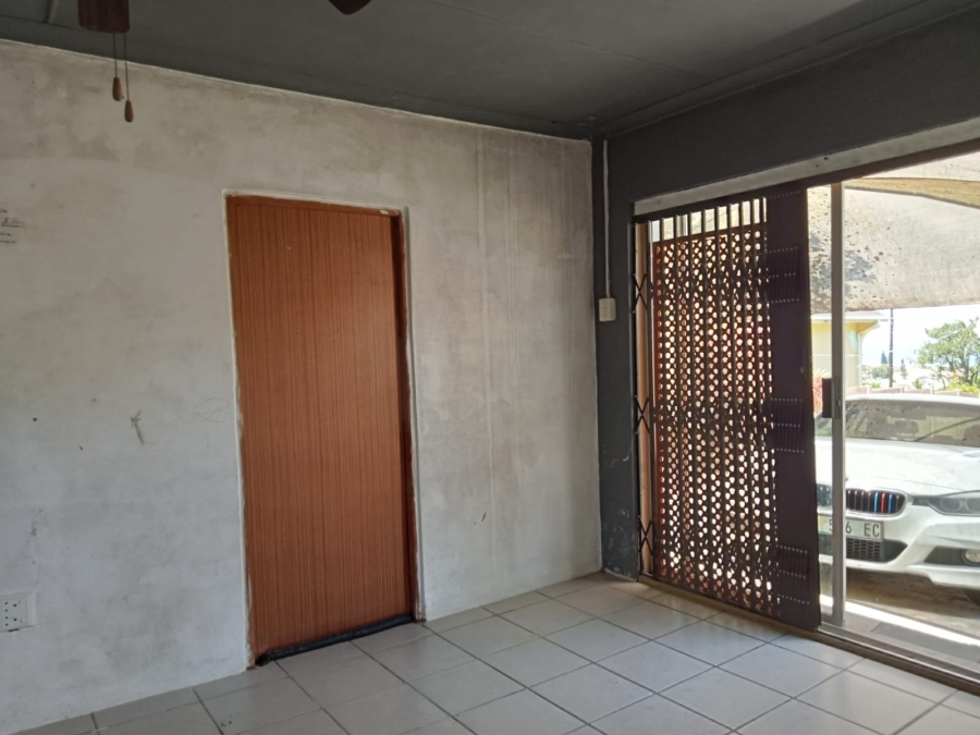 3 Bedroom Property for Sale in Sunnyridge Eastern Cape